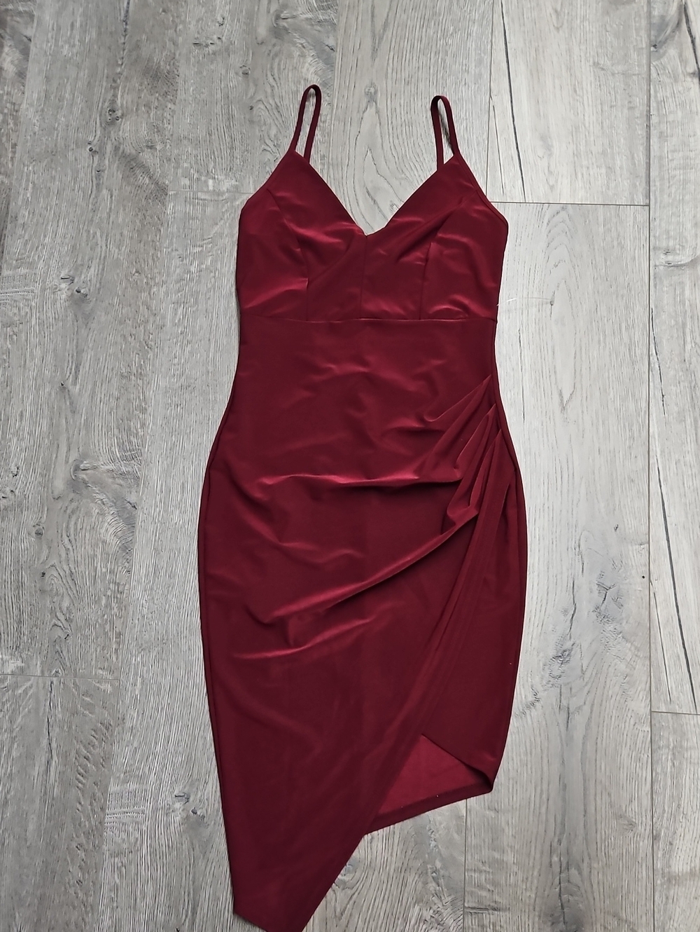 Sleeveless V-Neck Bodycon Dress in Deep Wine